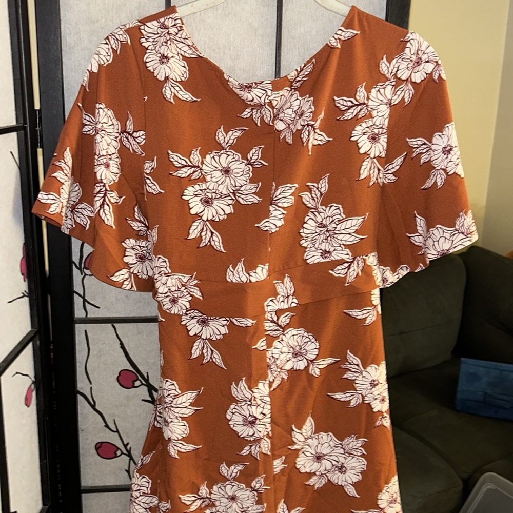 New Isabel Maternity Top Short Sleeve Pullover Short Sleeve Tie Orange Floral - Picture 9 of 11